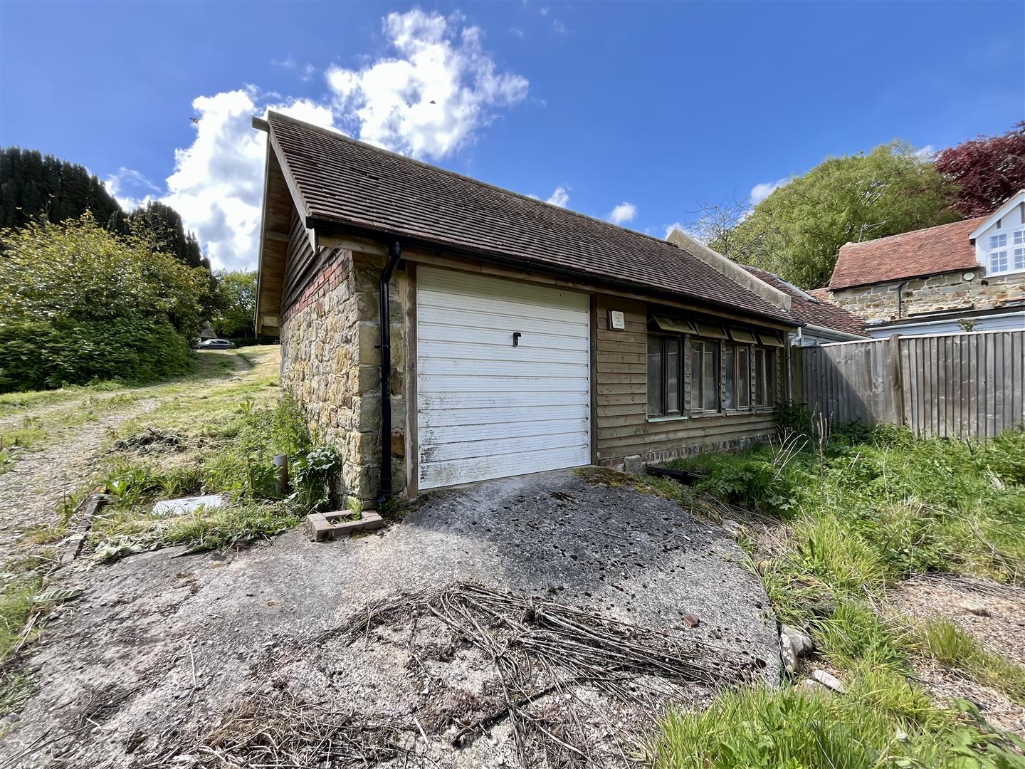 Warren Road, Fairlight